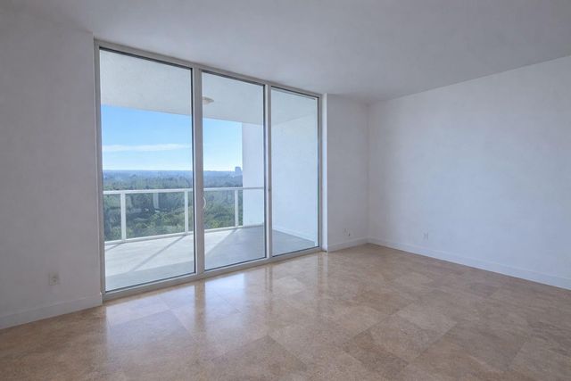 14951 Royal Oaks Lane 1607, North Miami, FL 33181