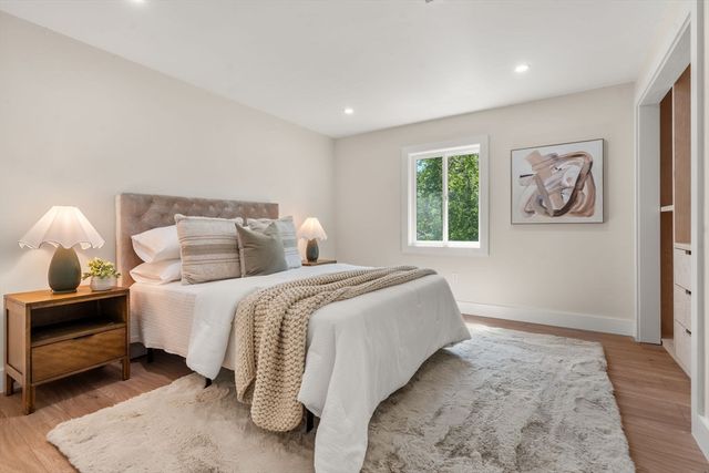27 Rutgers Rd, Andover, MA 01810