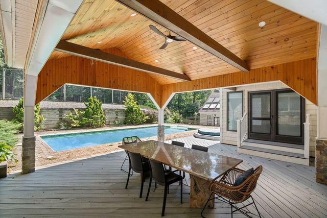 27 Rutgers Rd, Andover, MA 01810
