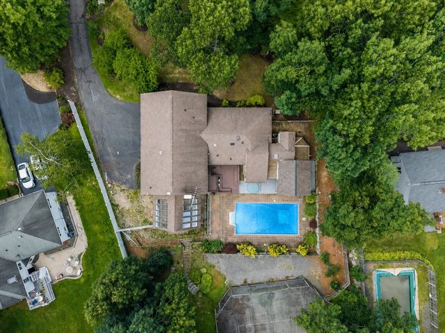27 Rutgers Rd, Andover, MA 01810
