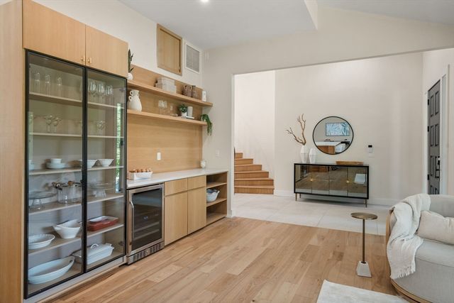 27 Rutgers Rd, Andover, MA 01810