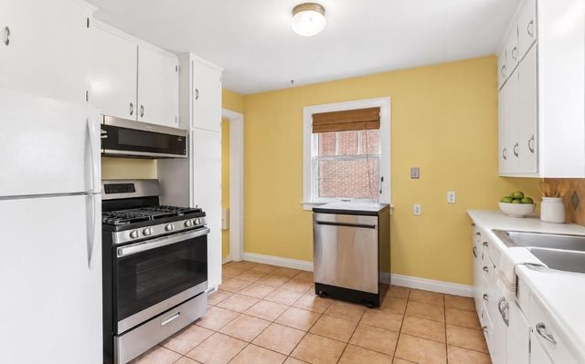 2005 Carey Court, Madison, WI 53704