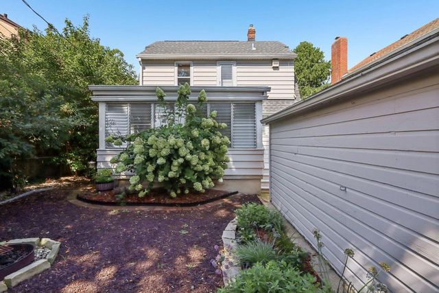 2005 Carey Court, Madison, WI 53704