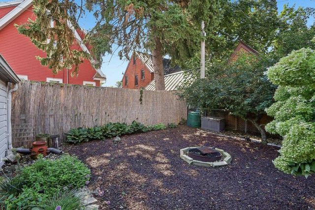 2005 Carey Court, Madison, WI 53704