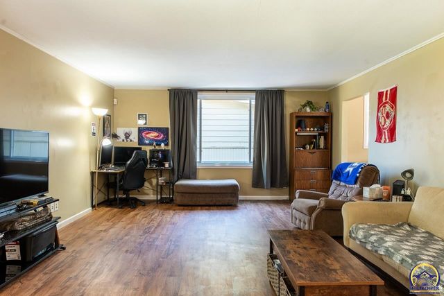 1307 SW Argyll ST, Topeka, KS 66611