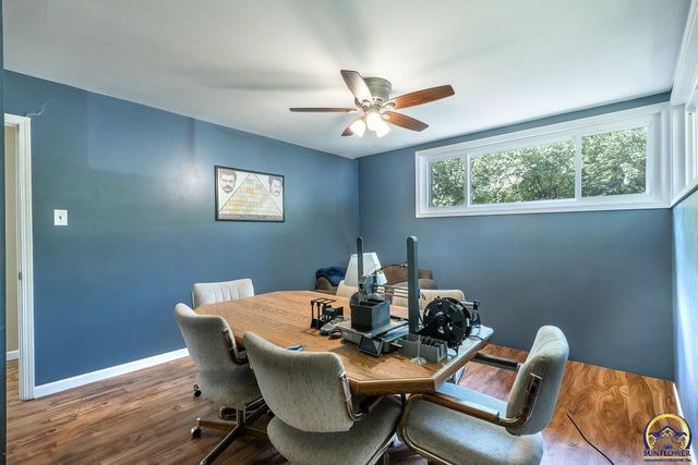 1307 SW Argyll ST, Topeka, KS 66611