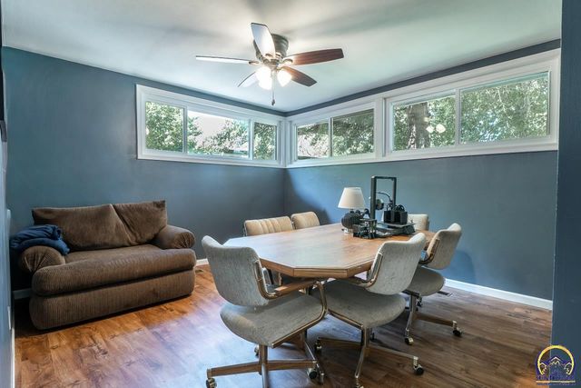 1307 SW Argyll ST, Topeka, KS 66611