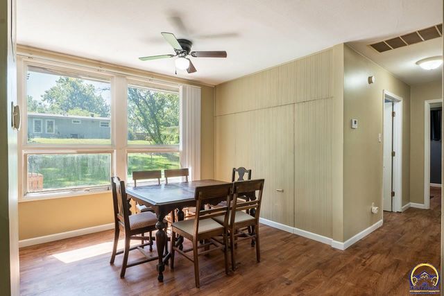 1307 SW Argyll ST, Topeka, KS 66611