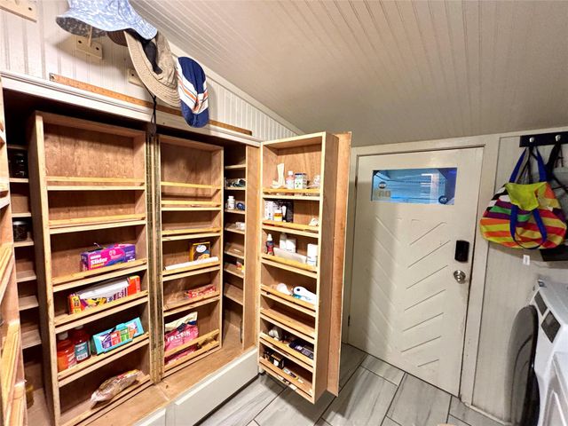 1083 County Road 2800, Colmesneil, TX 75938