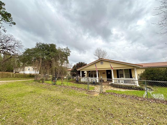 1083 County Road 2800, Colmesneil, TX 75938