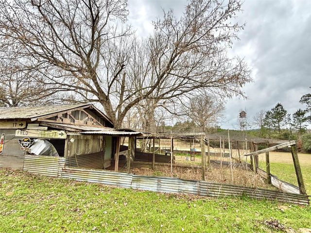 1083 County Road 2800, Colmesneil, TX 75938