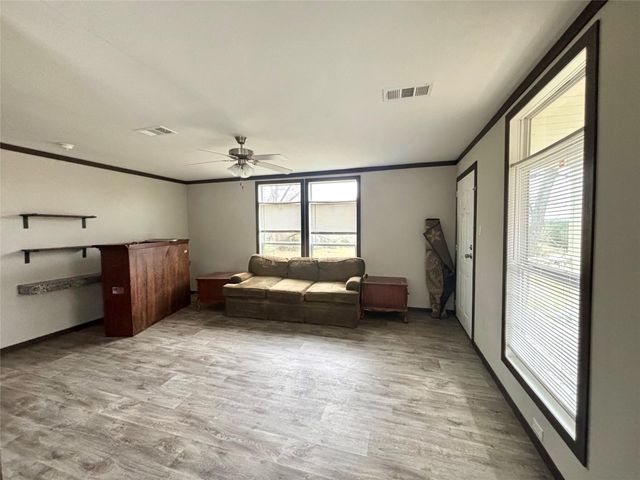 1083 County Road 2800, Colmesneil, TX 75938