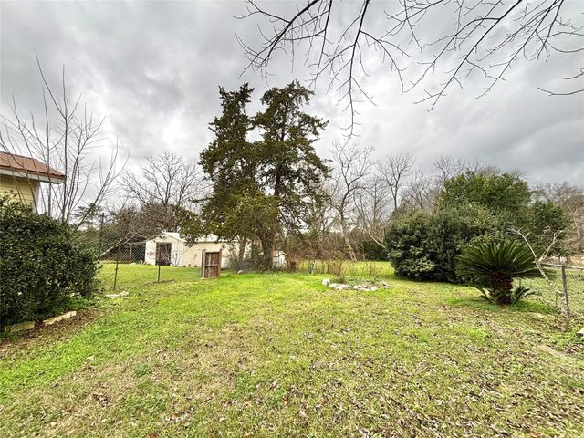 1083 County Road 2800, Colmesneil, TX 75938