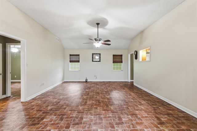 531 CURTIS RD, Brighton, TN 38011