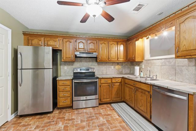 531 CURTIS RD, Brighton, TN 38011