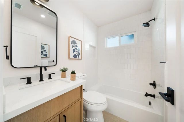 5113 5th Avenue, Los Angeles, CA 90043