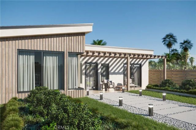 5113 5th Avenue, Los Angeles, CA 90043