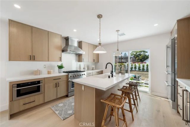 5113 5th Avenue, Los Angeles, CA 90043