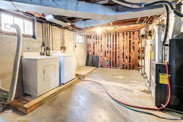 6663 Devonshire Avenue, St Louis, MO 63109