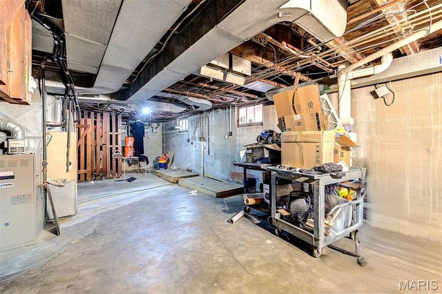 6663 Devonshire Avenue, St Louis, MO 63109