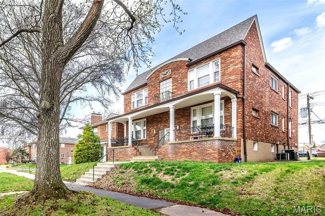 6663 Devonshire Avenue, St Louis, MO 63109