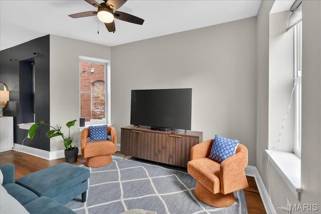 3420 Humphrey Street, St Louis, MO 63118