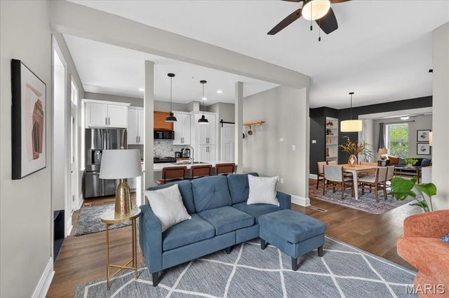 3420 Humphrey Street, St Louis, MO 63118