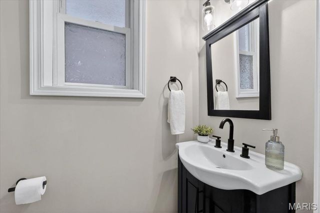 3420 Humphrey Street, St Louis, MO 63118