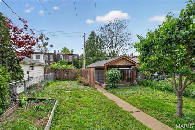 3420 Humphrey Street, St Louis, MO 63118