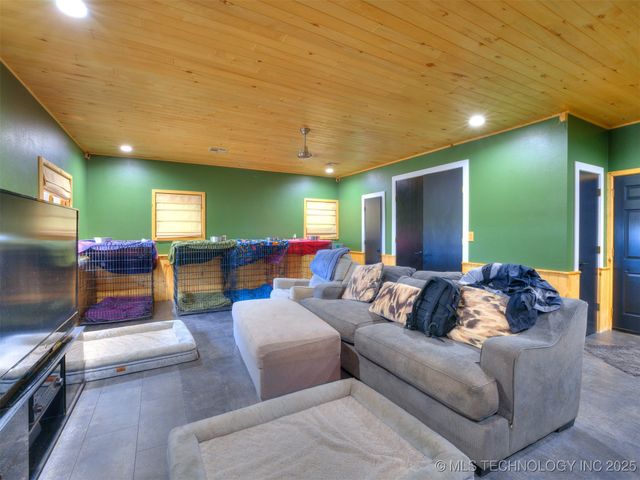 26 Sunshine Lane, Pryor, OK 74361