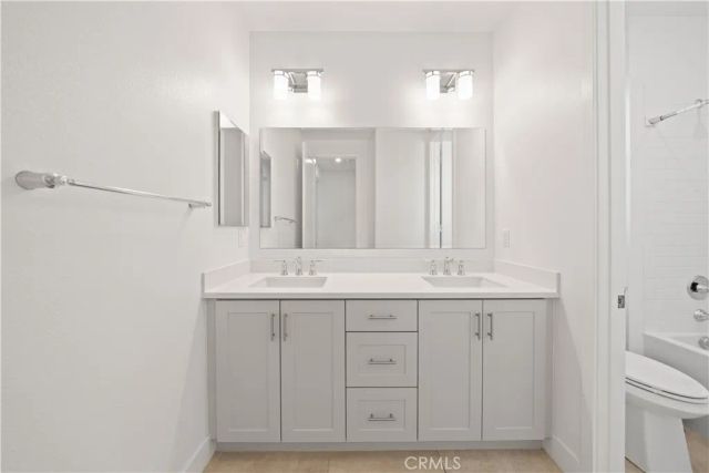 203 Lynx, Irvine, CA 92618