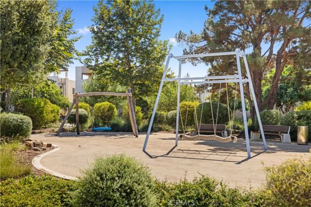 203 Lynx, Irvine, CA 92618