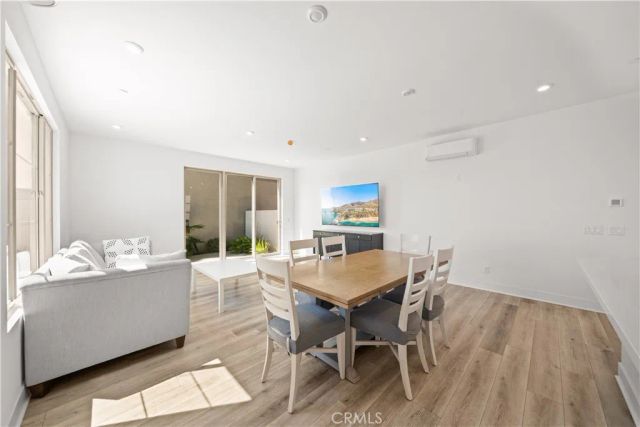 203 Lynx, Irvine, CA 92618