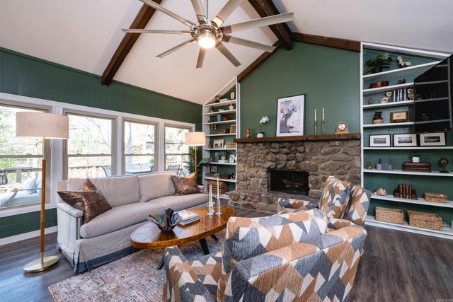 5 Secluded Point, Little Rock, AR 72210