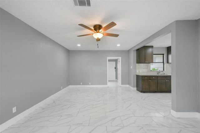 1913 Scarborough Lane, Pasadena, TX 77502