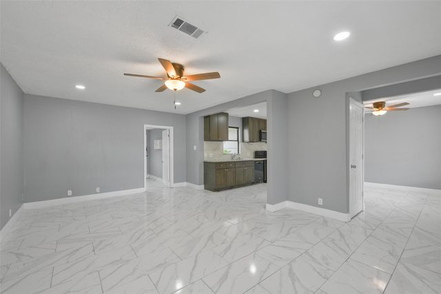 1913 Scarborough Lane, Pasadena, TX 77502