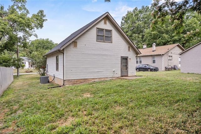 131 Lindbergh Street, Winston-salem, NC 27104