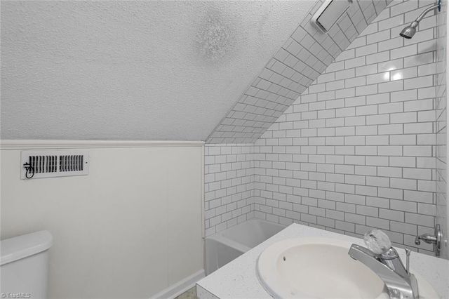 131 Lindbergh Street, Winston-salem, NC 27104