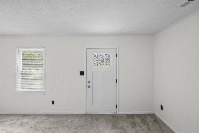 131 Lindbergh Street, Winston-salem, NC 27104