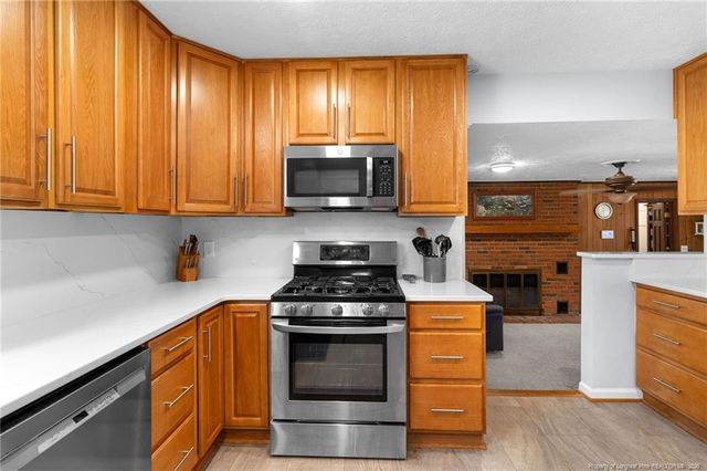 3488 School Road, Fayetteville, NC 28306