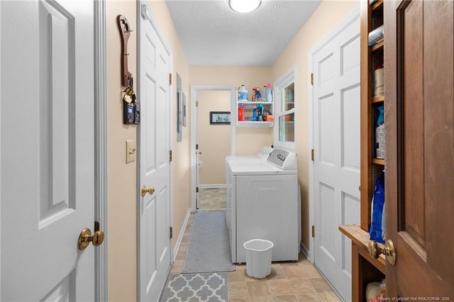 3488 School Road, Fayetteville, NC 28306