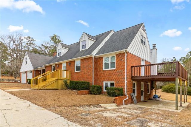 3488 School Road, Fayetteville, NC 28306