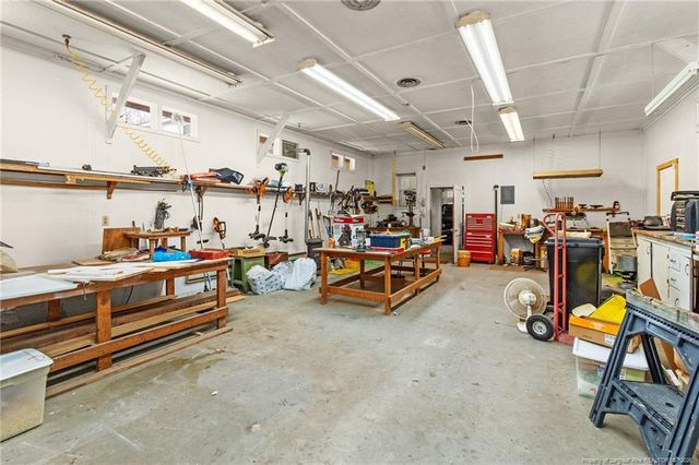 3488 School Road, Fayetteville, NC 28306