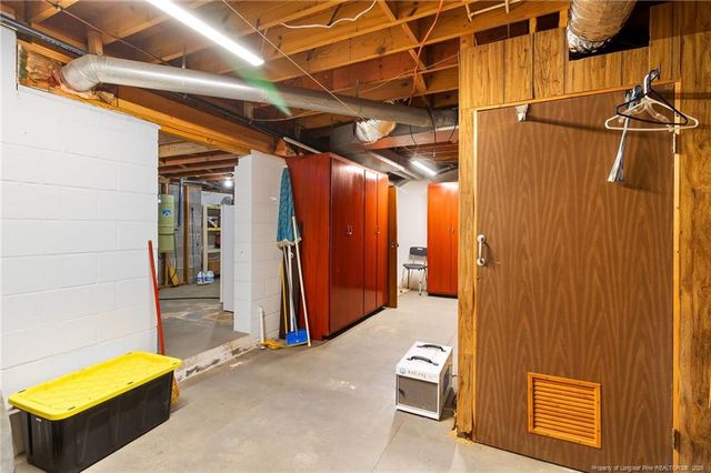 3488 School Road, Fayetteville, NC 28306