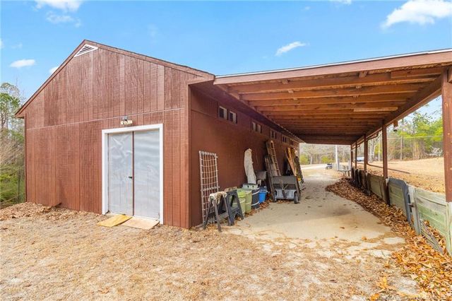 3488 School Road, Fayetteville, NC 28306