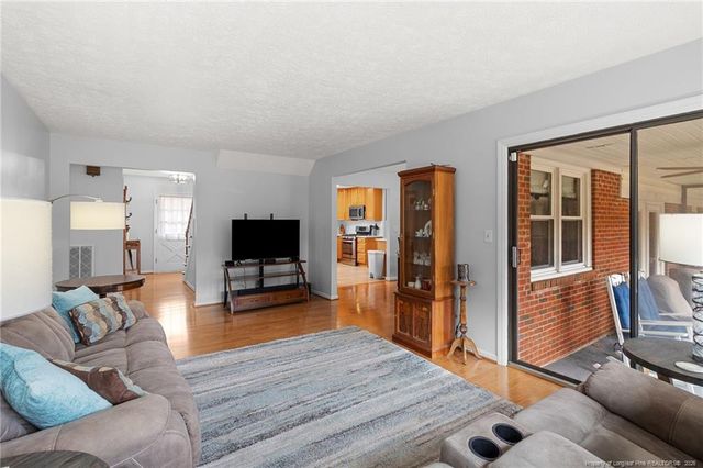 3488 School Road, Fayetteville, NC 28306