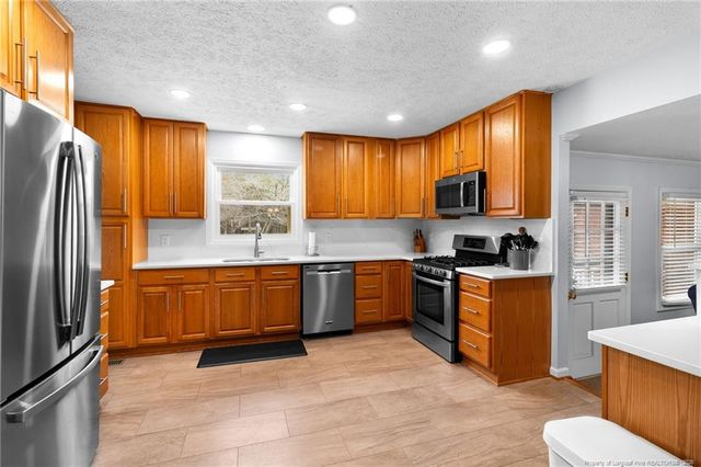 3488 School Road, Fayetteville, NC 28306