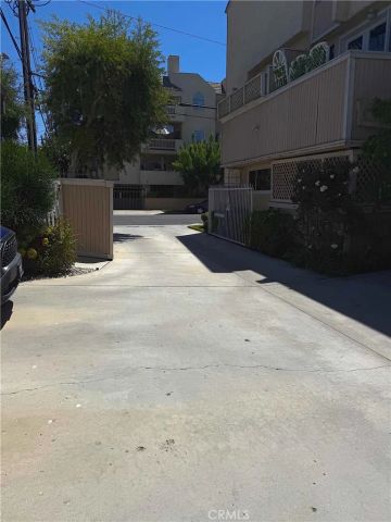 4807 Beck Avenue 4, Valley Village, CA 91601