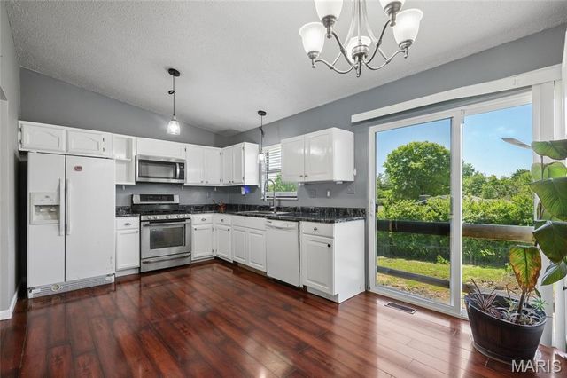 3120 Shelley Lynn Drive, Arnold, MO 63010