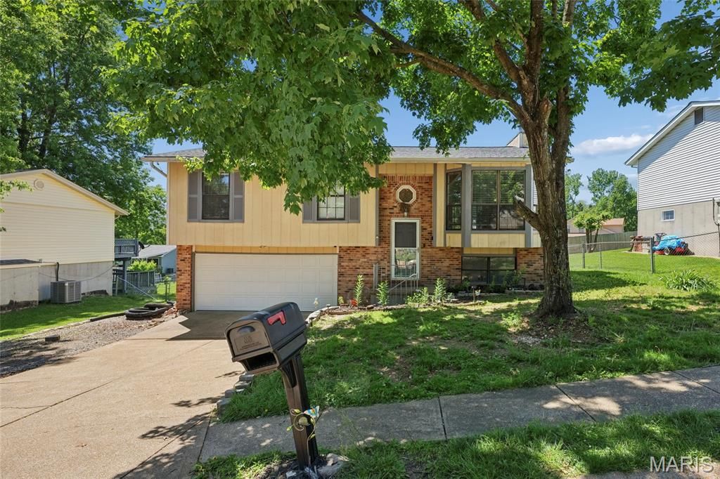 3120 Shelley Lynn Drive, Arnold, MO 63010